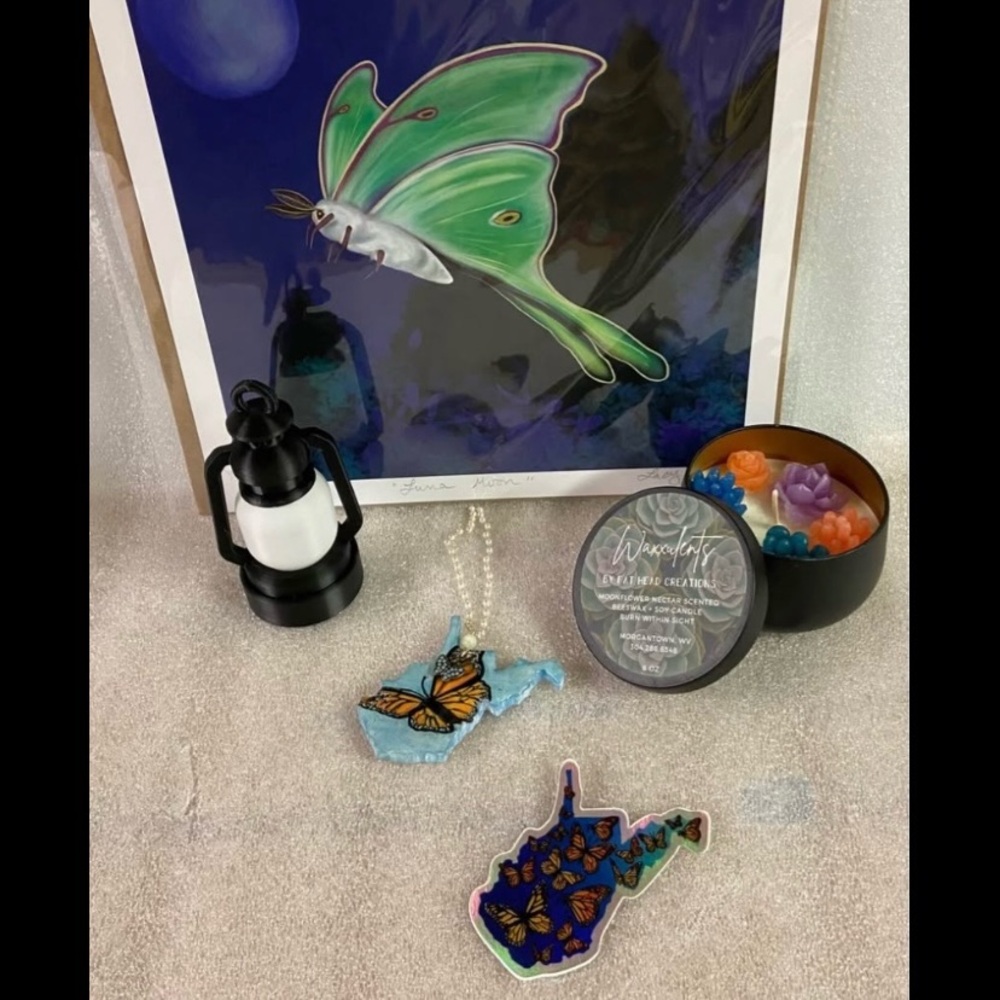 Moth/Butterfly-themed Gift Set for West Virginians